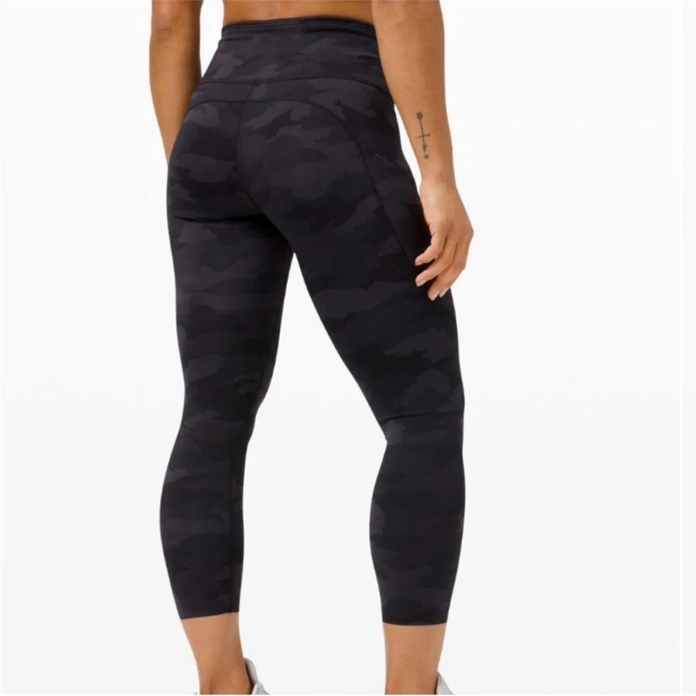 LULULEMON Fast & Free - Picture 2 of 11